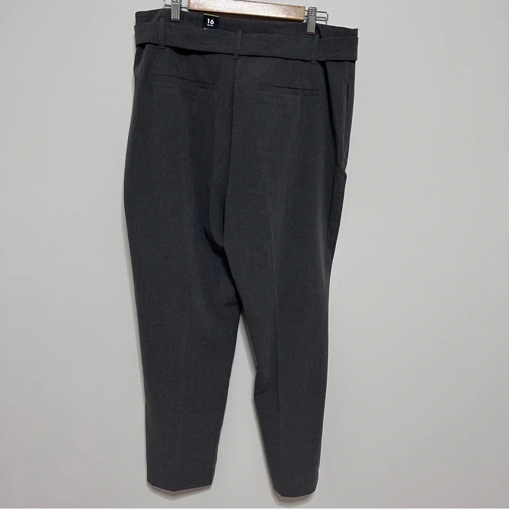 Reitmas Stylish Gray Belted Trousers Women’s size 16P Office Business Church - Picture 3 of 10